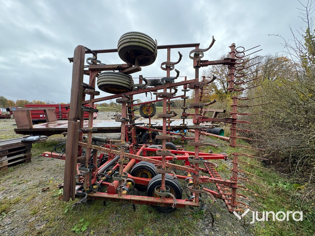 Harv - Väderstad, NZ 8510 - Harv: bild 2 Harv - Väderstad, NZ 8510 - Harv: bild 2