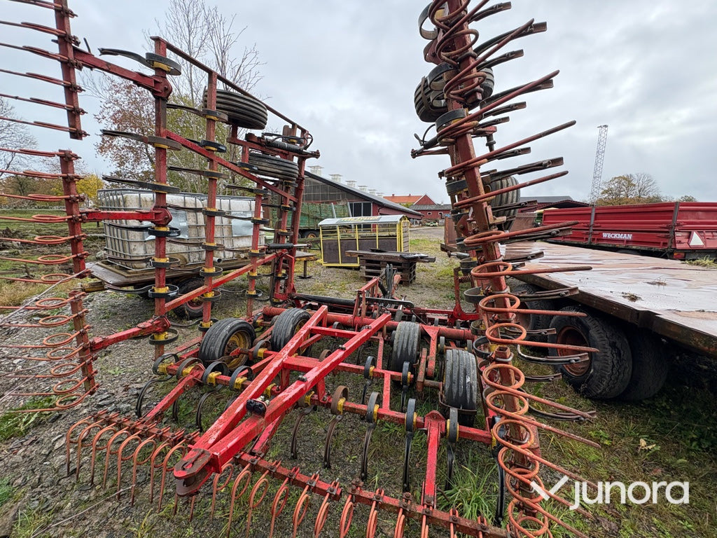 Harv - Väderstad, NZ 8510 - Harv: bild 4 Harv - Väderstad, NZ 8510 - Harv: bild 4