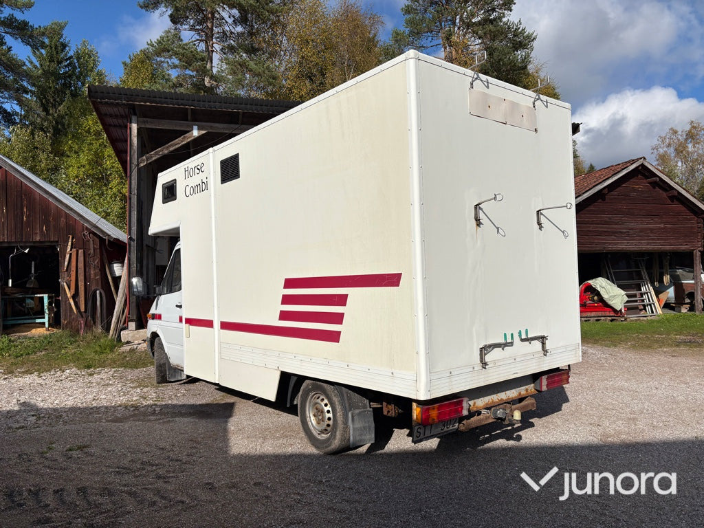 Hästtransport - Mercedes-Benz, 316 CDI - Hästbuss: bild 3 Hästtransport - Mercedes-Benz, 316 CDI - Hästbuss: bild 3