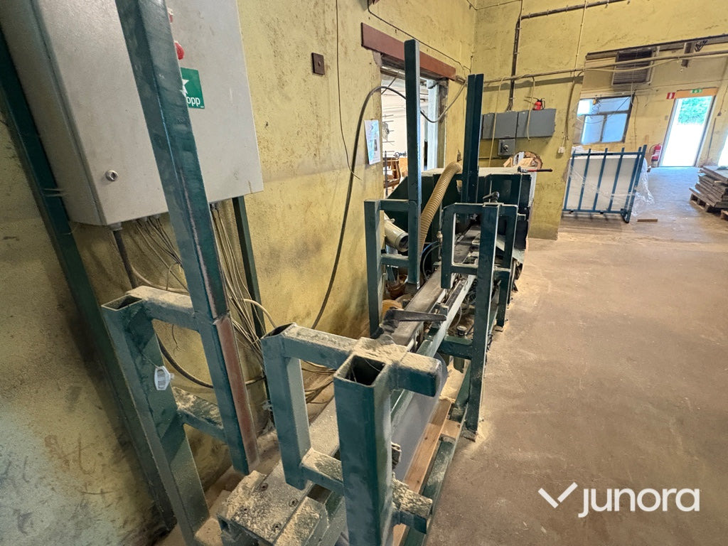 Kloss-kap - Träbearbetningsmaskin: bild 2 Kloss-kap - Träbearbetningsmaskin: bild 2