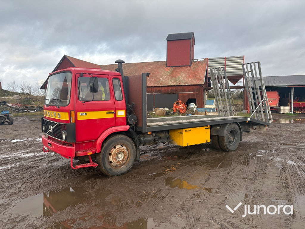 Lastbil / Biltransport - Volvo F 613 4X2-1-V - Biltransportbil lastbil: bild 2 Lastbil / Biltransport - Volvo F 613 4X2-1-V - Biltransportbil lastbil: bild 2