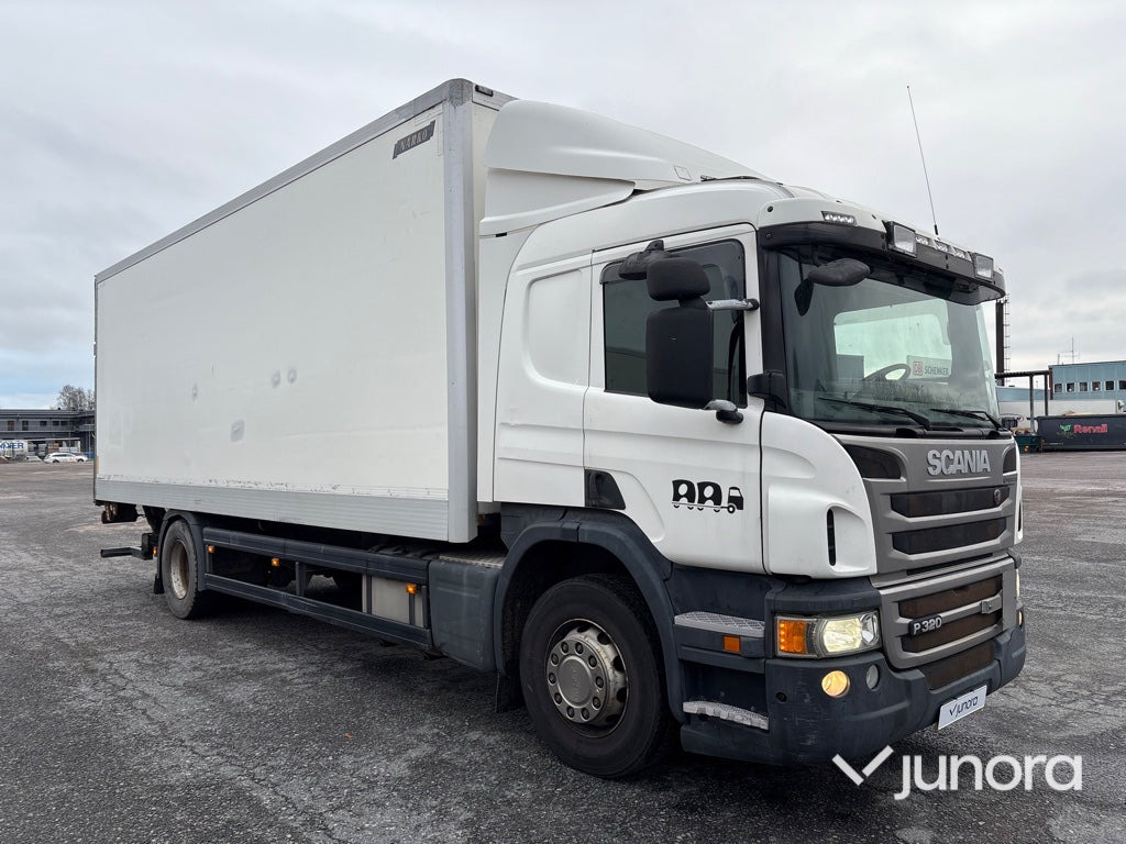Lastbil - Scania P320 4X2 - Lastbil med skåp: bild 3 Lastbil - Scania P320 4X2 - Lastbil med skåp: bild 3