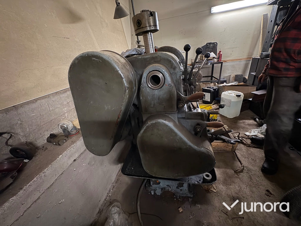 Metallsvarv Munktells C40 - Metallsvarv: bild 4 Metallsvarv Munktells C40 - Metallsvarv: bild 4