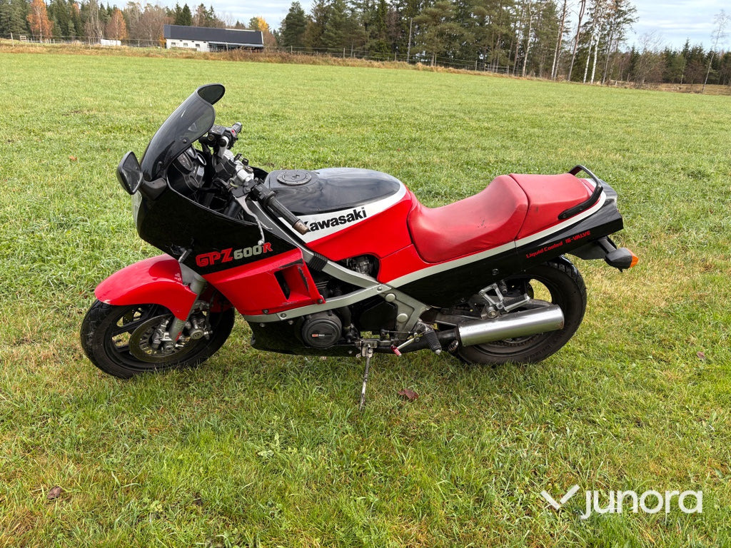 Motorcykel - Kawasaki GPZ600R - Motorcykel: bild 5 Motorcykel - Kawasaki GPZ600R - Motorcykel: bild 5