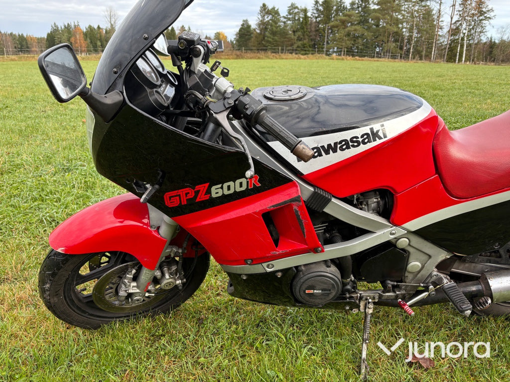 Motorcykel - Kawasaki GPZ600R - Motorcykel: bild 2 Motorcykel - Kawasaki GPZ600R - Motorcykel: bild 2