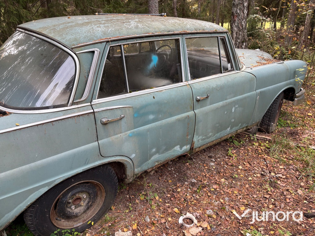 Renoveringsobjekt - Mercedes-Benz 220 S - Personbil: bild 3 Renoveringsobjekt - Mercedes-Benz 220 S - Personbil: bild 3