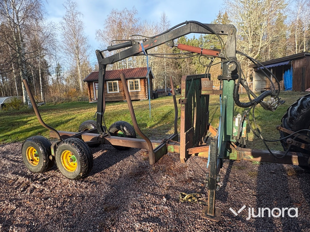 Skogsvagn - 5 * 2 meter - Skogsvagn: bild 1 Skogsvagn - 5 * 2 meter - Skogsvagn: bild 1