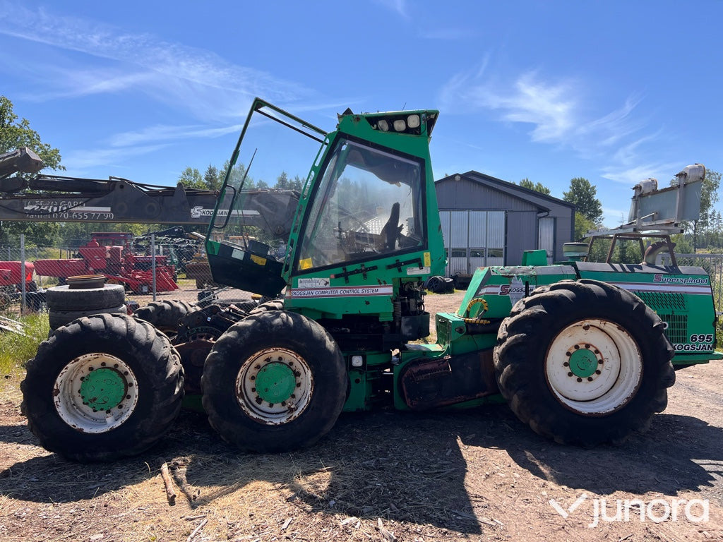 Skördare - Skogsjan, 695 - Skördare: bild 4 Skördare - Skogsjan, 695 - Skördare: bild 4