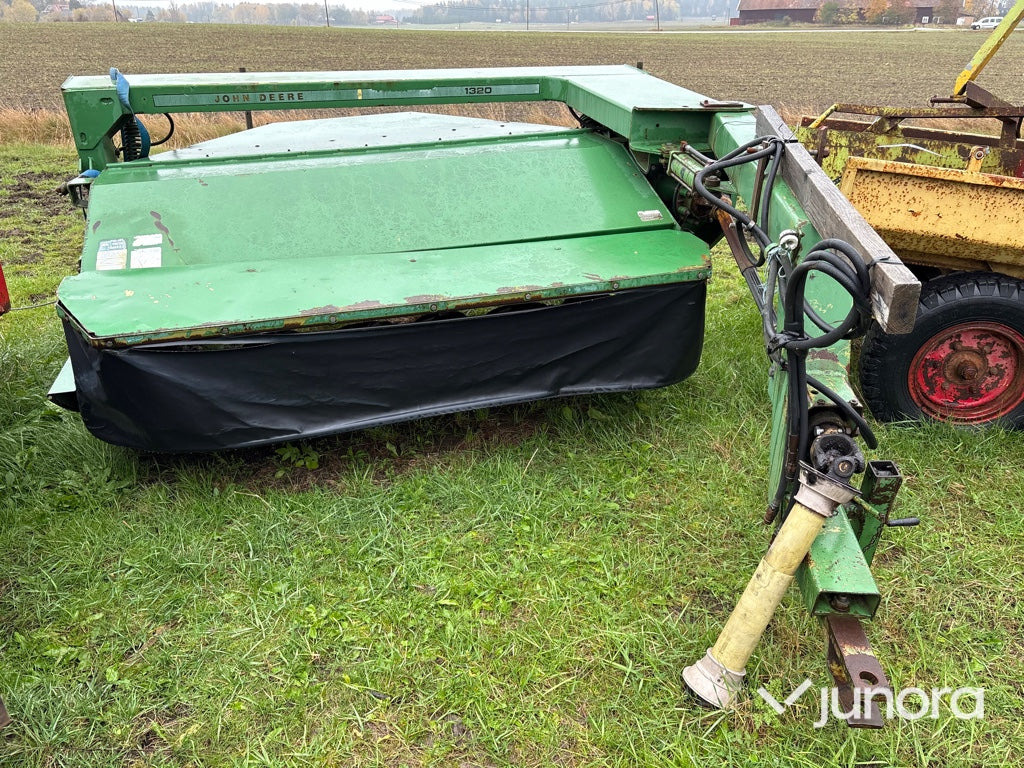 Slåtterkross - John Deere 1320 - Slåttermaskin: bild 3 Slåtterkross - John Deere 1320 - Slåttermaskin: bild 3