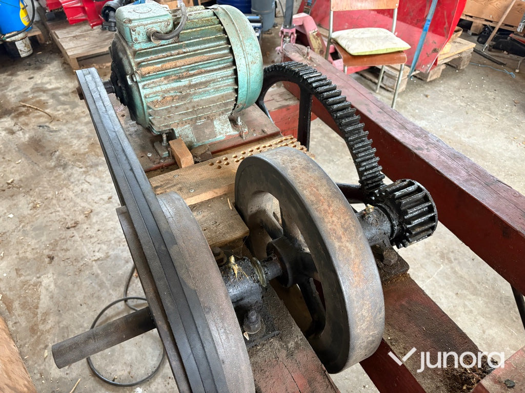 Spånhyvel - Träbearbetningsmaskin: bild 5 Spånhyvel - Träbearbetningsmaskin: bild 5