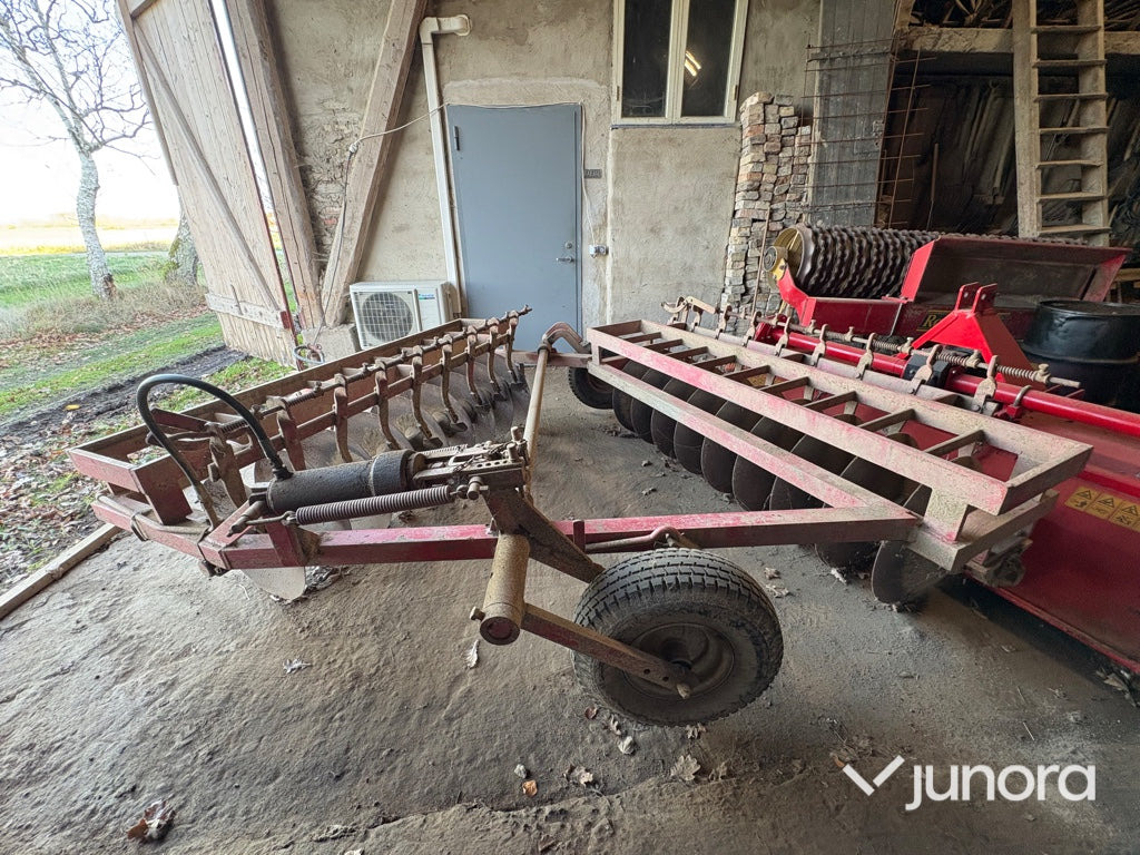 Tallriksharv – Lilla Harrie, 2x9 - Tallriksredskap: bild 2 Tallriksharv – Lilla Harrie, 2x9 - Tallriksredskap: bild 2