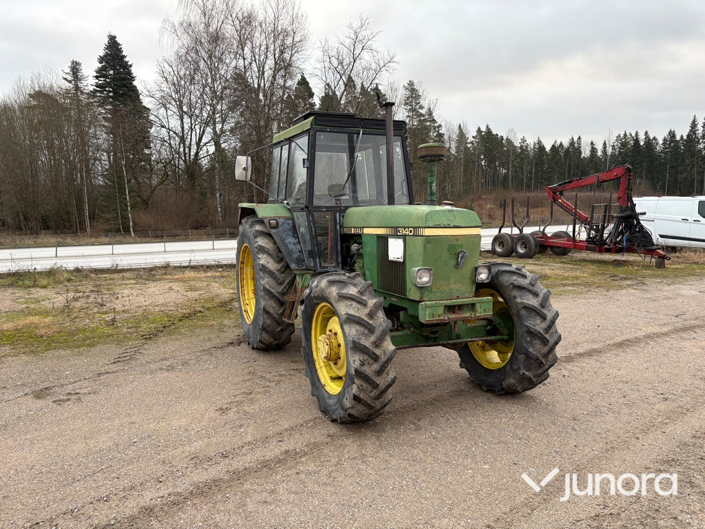 Traktor - John Deere 3140 MFWD - Traktor: bild 4 Traktor - John Deere 3140 MFWD - Traktor: bild 4