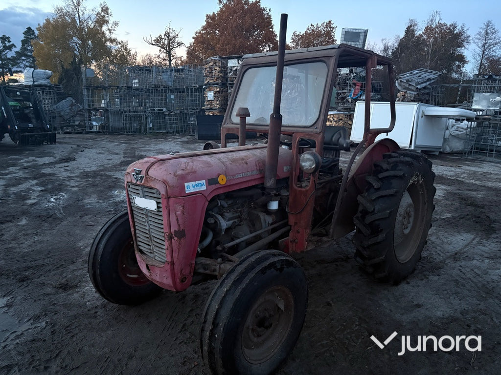 Traktor - Massey Ferguson 35X - Traktor: bild 1 Traktor - Massey Ferguson 35X - Traktor: bild 1