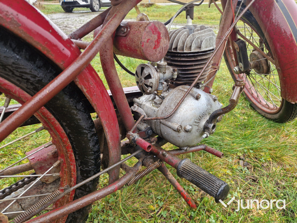 Veteranmotorcykel - Husqvarna 28 - Motorcykel: bild 3 Veteranmotorcykel - Husqvarna 28 - Motorcykel: bild 3