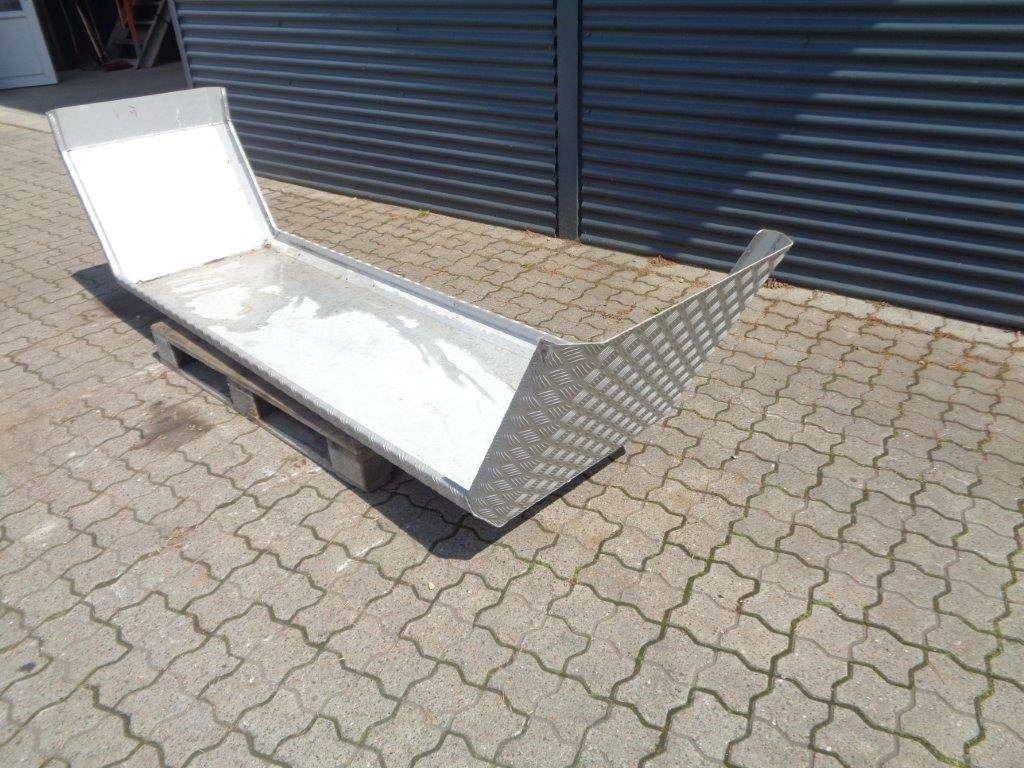 1 stk alu dørk hel bagskærm - Vinge för Lastbil: bild 2 1 stk alu dørk hel bagskærm - Vinge för Lastbil: bild 2