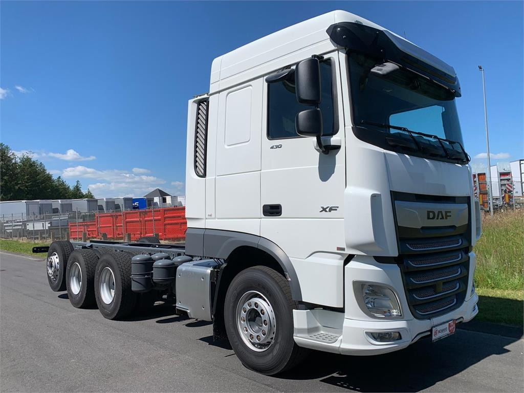 DAF XF 430 FAW 8x4*4 Tridem - Liftdumper lastbil: bild 1 DAF XF 430 FAW 8x4*4 Tridem - Liftdumper lastbil: bild 1