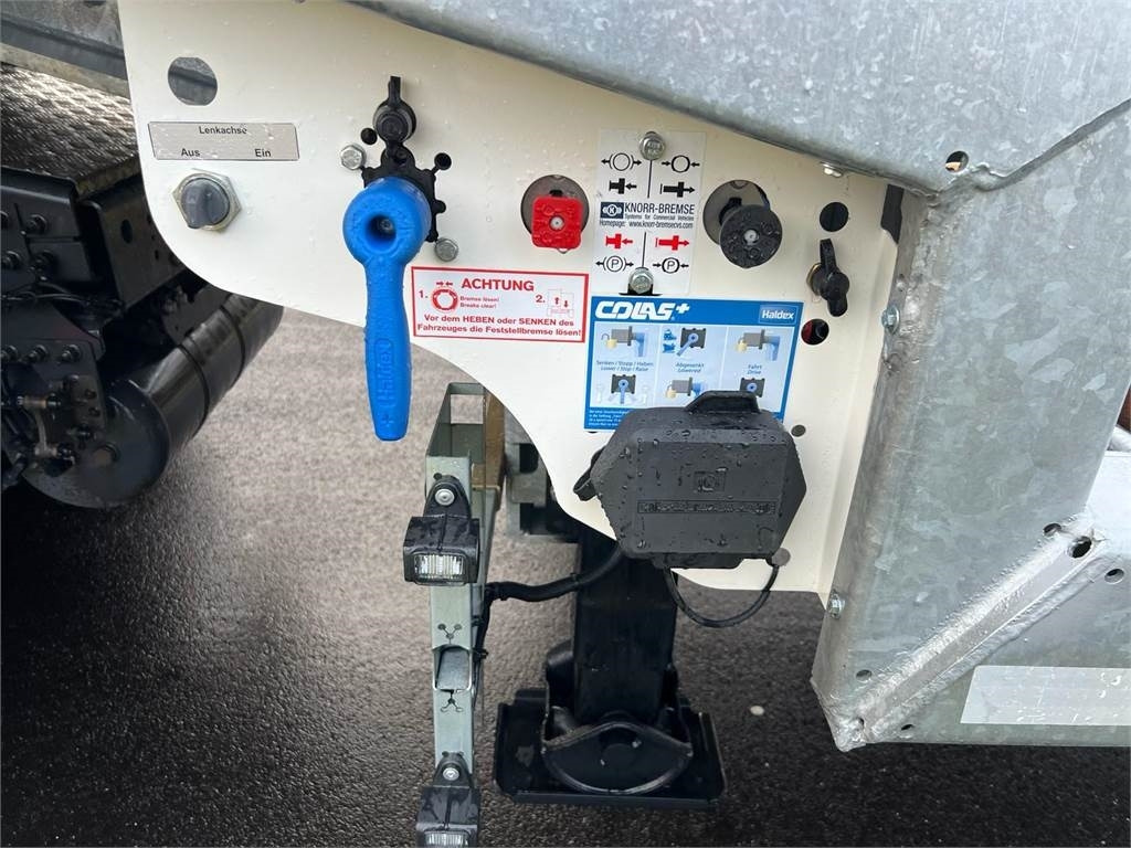 Låg lastare semitrailer Hangler SDS-H 510-T 3-aks maskintrailer - dobbelt ramper: bild 22 Låg lastare semitrailer Hangler SDS-H 510-T 3-aks maskintrailer - dobbelt ramper: bild 22