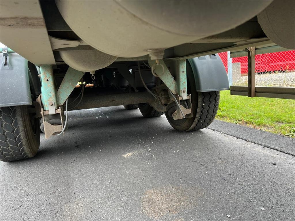 Tippbil semitrailer Kel-Berg 4 akslet - alu kasse + plastindlæg: bild 19