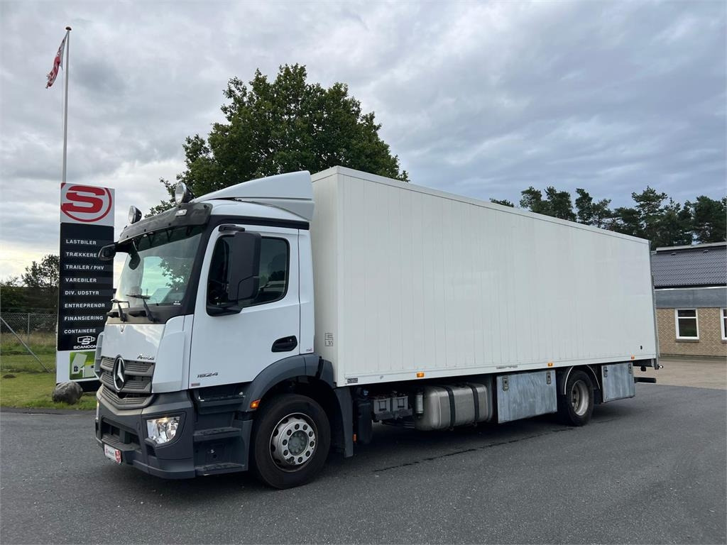 Mercedes-Benz Antos 1824 LnR - Lastbil med skåp: bild 3 Mercedes-Benz Antos 1824 LnR - Lastbil med skåp: bild 3
