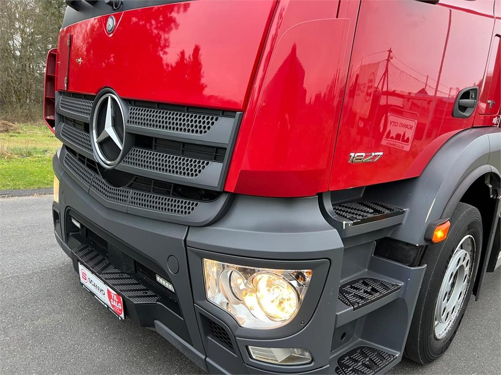 Mercedes-Benz Antos 1827 LnR  - Lastbil med skåp: bild 4 Mercedes-Benz Antos 1827 LnR  - Lastbil med skåp: bild 4