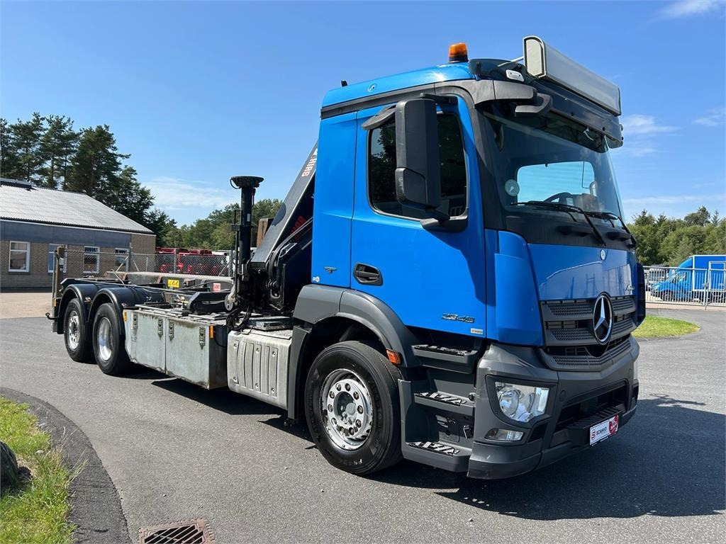 Mercedes-Benz Antos 2546 - Hiab 192 E kran  - Liftdumper lastbil: bild 2 Mercedes-Benz Antos 2546 - Hiab 192 E kran  - Liftdumper lastbil: bild 2