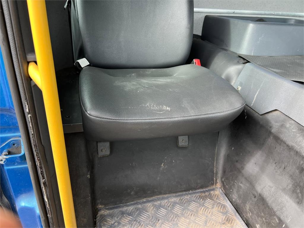 Lastbil med skåp Scania P320 DB 4x2 MLB - low entry: bild 6