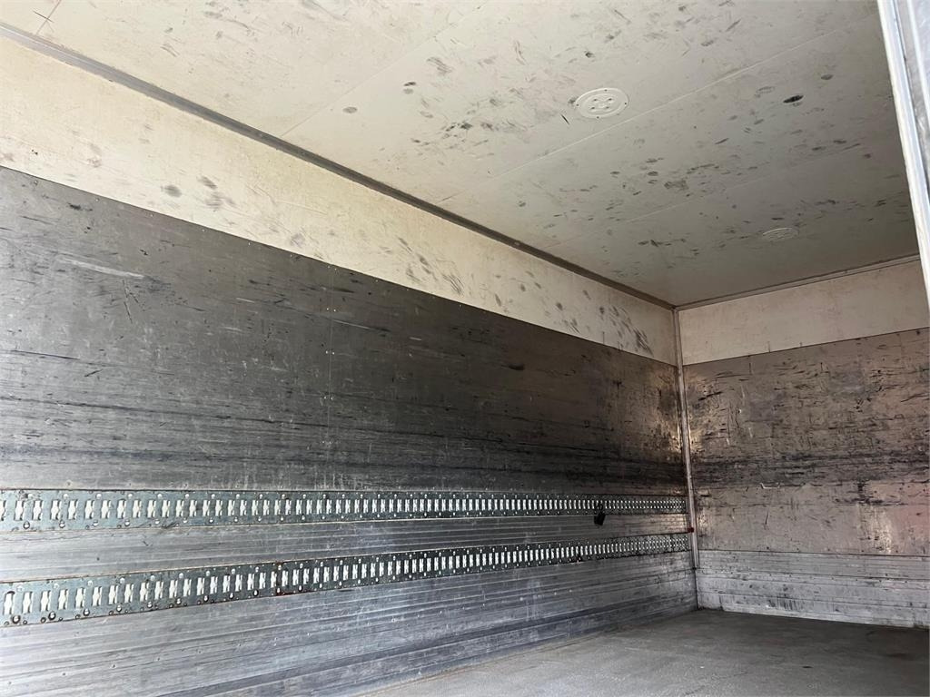 Lastbil med skåp Scania P320 DB 4x2 MLB - low entry: bild 13