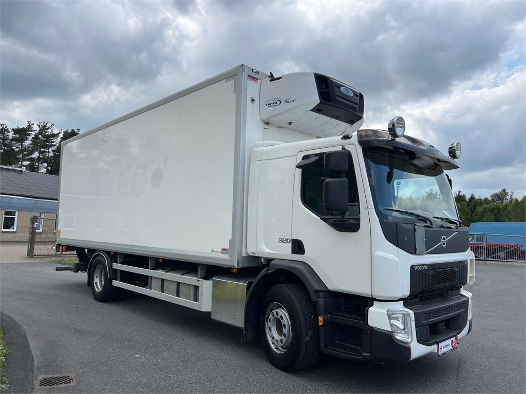 Volvo FE320 18 ton - Kylbil lastbil: bild 2 Volvo FE320 18 ton - Kylbil lastbil: bild 2