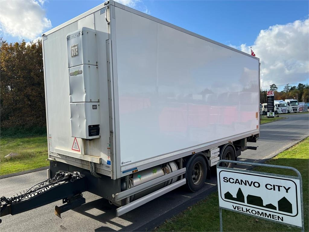 Volvo FM420 + 2 akslet kærre 2-Temps - Kylbil lastbil: bild 2 Volvo FM420 + 2 akslet kærre 2-Temps - Kylbil lastbil: bild 2