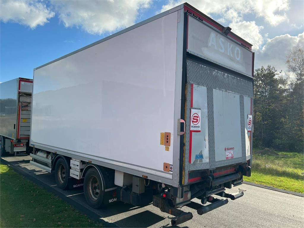 Volvo FM420 + 2 akslet kærre 2-Temps - Kylbil lastbil: bild 4 Volvo FM420 + 2 akslet kærre 2-Temps - Kylbil lastbil: bild 4