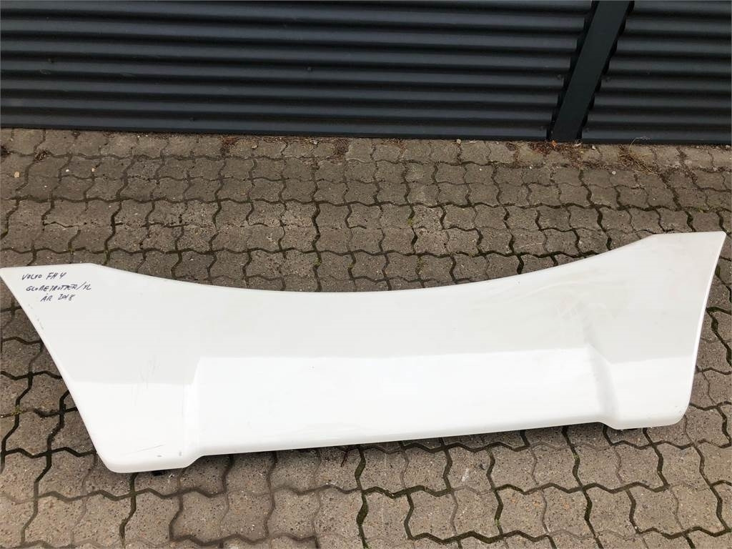 Volvo Tagspoiler Volvo FH Globetrotter 2018 - Aerodynamik/ Spoiler för Lastbil: bild 2 Volvo Tagspoiler Volvo FH Globetrotter 2018 - Aerodynamik/ Spoiler för Lastbil: bild 2