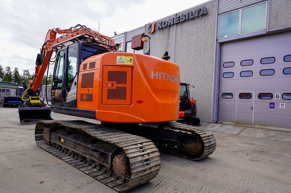 Hitachi ZX225USLC-5B MARTTIINILLA  - Bandgrävare: bild 3 Hitachi ZX225USLC-5B MARTTIINILLA  - Bandgrävare: bild 3