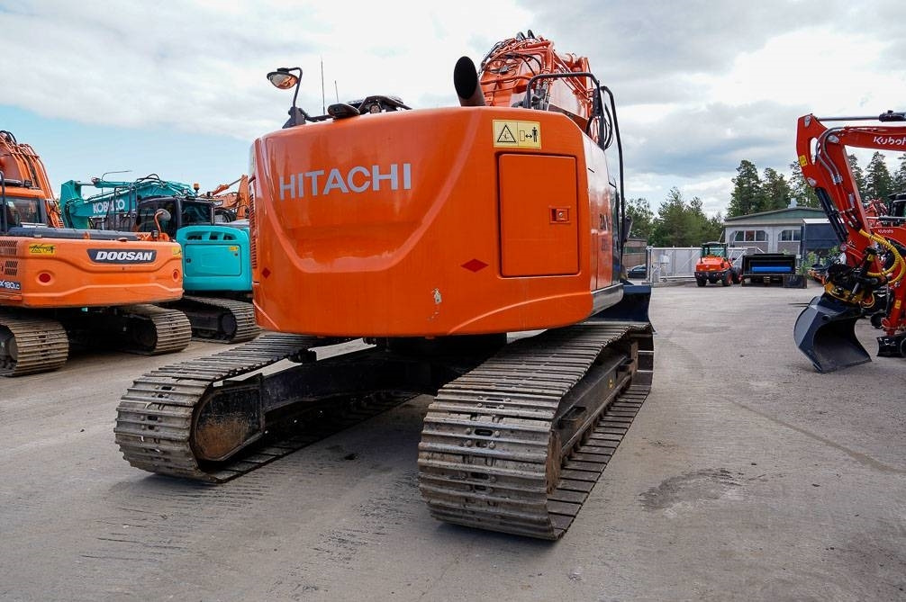 Hitachi ZX225USLC-5B MARTTIINILLA  - Bandgrävare: bild 5 Hitachi ZX225USLC-5B MARTTIINILLA  - Bandgrävare: bild 5