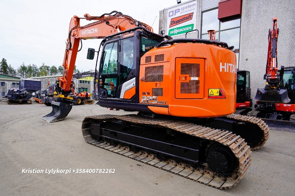 Hitachi ZX225USLC-7 ENGCON JA NOVATRON  - Bandgrävare: bild 2 Hitachi ZX225USLC-7 ENGCON JA NOVATRON  - Bandgrävare: bild 2