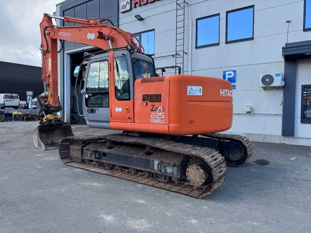 Hitachi ZX225USR PYÖRITTÄJÄLLÄ  - Bandgrävare: bild 3 Hitachi ZX225USR PYÖRITTÄJÄLLÄ  - Bandgrävare: bild 3