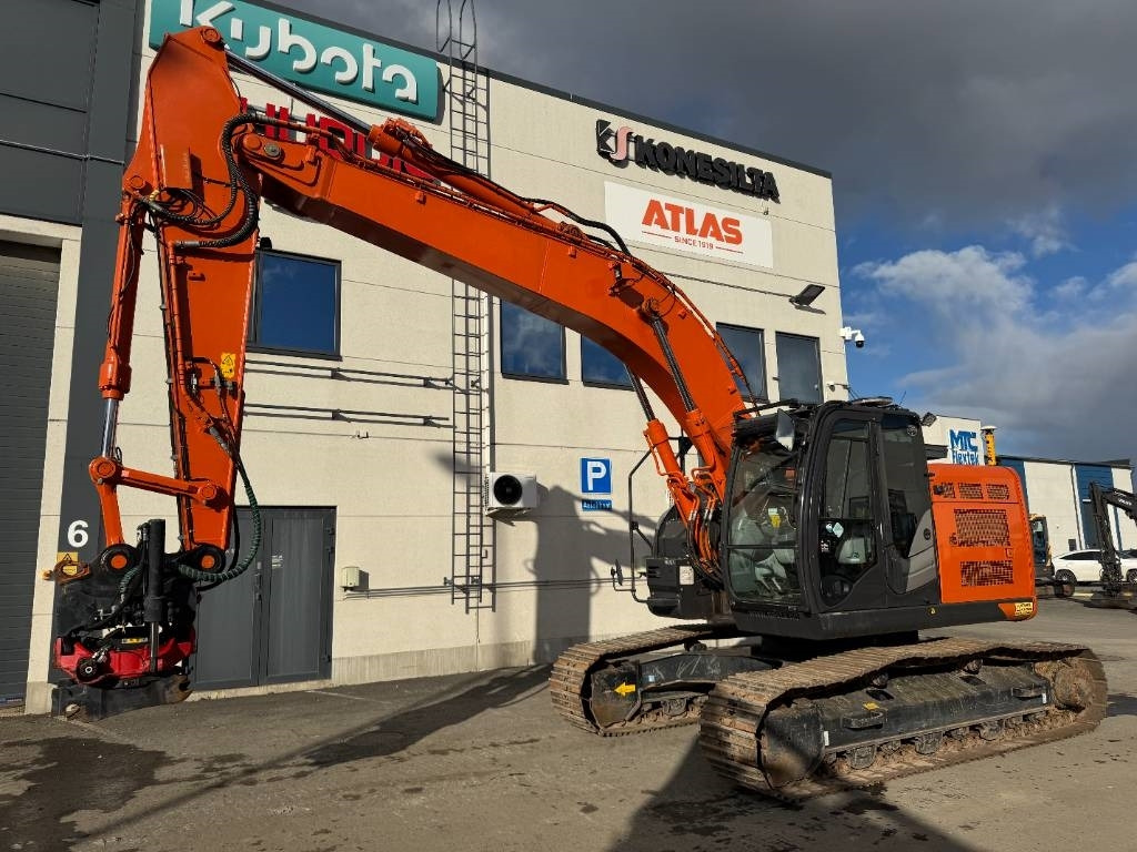 Hitachi ZX225USRLC-6 PYÖRITTÄJÄ, 3D-LAITTEET  - Bandgrävare: bild 4 Hitachi ZX225USRLC-6 PYÖRITTÄJÄ, 3D-LAITTEET  - Bandgrävare: bild 4