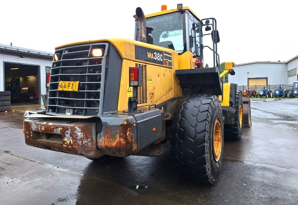 Komatsu MYYTY! SOLD! WA380-5H RASVARI  - Hjullastare: bild 3 Komatsu MYYTY! SOLD! WA380-5H RASVARI  - Hjullastare: bild 3