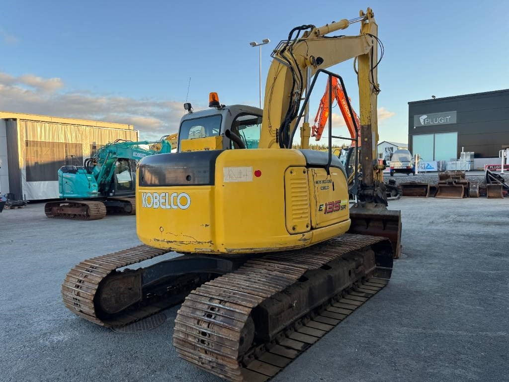 New Holland E 135 SR LC  - Bandgrävare: bild 5 New Holland E 135 SR LC  - Bandgrävare: bild 5
