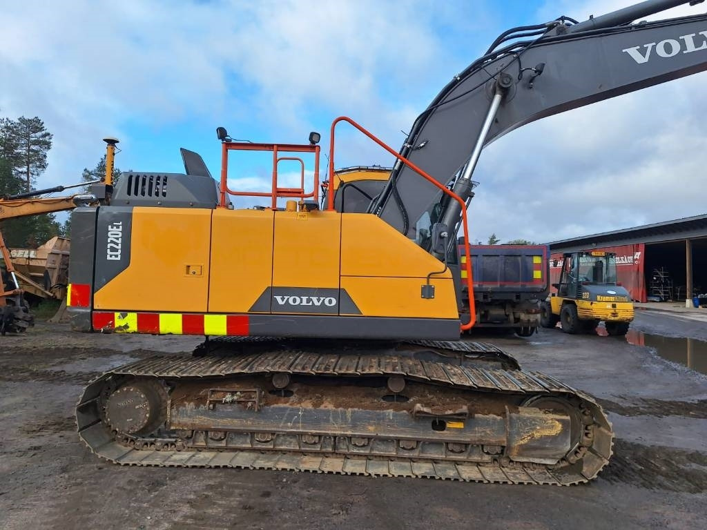 Volvo EC220EL HUIPPUVARUSTEILLA  - Bandgrävare: bild 5 Volvo EC220EL HUIPPUVARUSTEILLA  - Bandgrävare: bild 5