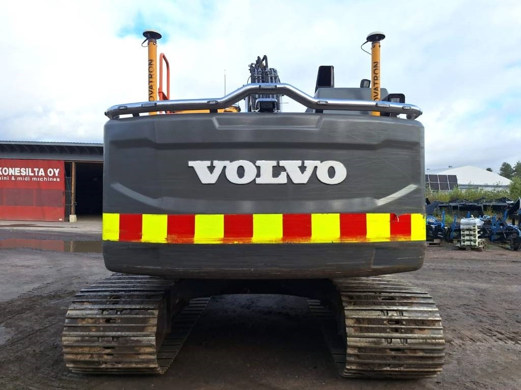 Volvo EC220EL HUIPPUVARUSTEILLA  - Bandgrävare: bild 3 Volvo EC220EL HUIPPUVARUSTEILLA  - Bandgrävare: bild 3
