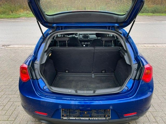 Alfa Romeo Giulietta Basis. Klima. Navi. Tempomat. - Kombi: bild 5 Alfa Romeo Giulietta Basis. Klima. Navi. Tempomat. - Kombi: bild 5