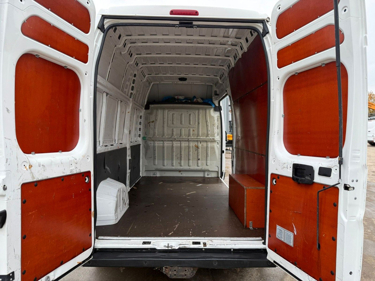 Peugeot Boxer 2.0HDI. Maxi. Klima. Dieselpumpe defekt! - Skåpbil: bild 5 Peugeot Boxer 2.0HDI. Maxi. Klima. Dieselpumpe defekt! - Skåpbil: bild 5