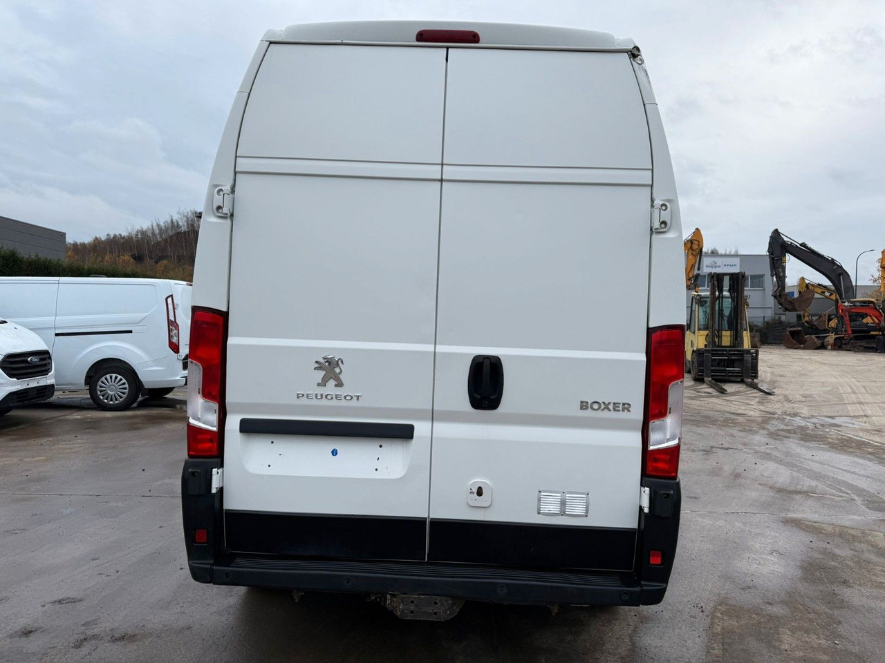 Peugeot Boxer 2.0HDI. Maxi. Klima. Dieselpumpe defekt! - Skåpbil: bild 4 Peugeot Boxer 2.0HDI. Maxi. Klima. Dieselpumpe defekt! - Skåpbil: bild 4