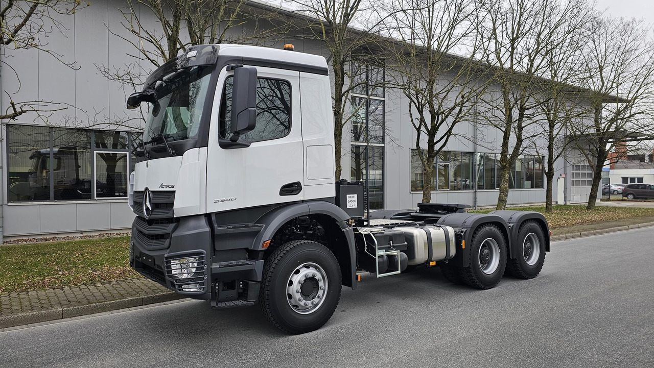 MERCEDES-BENZ Actros 3340 S 6x4 ADR Euro 3 Tractor Head - Dragbil: bild 1 MERCEDES-BENZ Actros 3340 S 6x4 ADR Euro 3 Tractor Head - Dragbil: bild 1