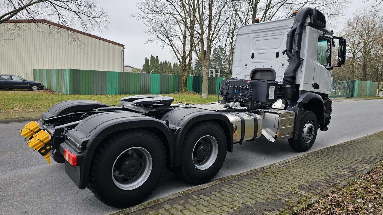 MERCEDES-BENZ Actros 3340 S 6x4 ADR Euro 3 Tractor Head - Dragbil: bild 4 MERCEDES-BENZ Actros 3340 S 6x4 ADR Euro 3 Tractor Head - Dragbil: bild 4