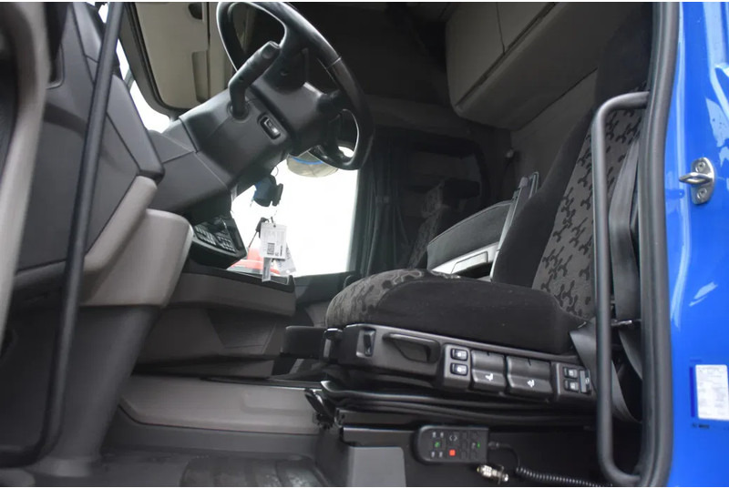 Scania R460 NGS 4x2 - SUPER - RETARDER - 319 TKM - PARK. AIRCO - ACC - NAVI - 2 x FUEL TANKS - TOP CONDITION - - Dragbil: bild 4 Scania R460 NGS 4x2 - SUPER - RETARDER - 319 TKM - PARK. AIRCO - ACC - NAVI - 2 x FUEL TANKS - TOP CONDITION - - Dragbil: bild 4