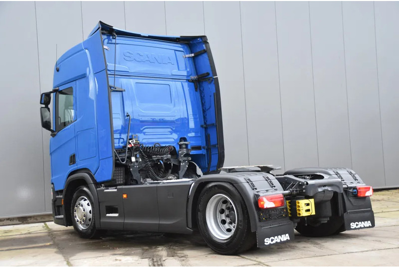 Scania R460 NGS 4x2 - SUPER - RETARDER - 324 TKM - PARK. AIRCO - ACC - NAVI - 2 x FUEL TANKS - TOP CONDITION - - Dragbil: bild 3 Scania R460 NGS 4x2 - SUPER - RETARDER - 324 TKM - PARK. AIRCO - ACC - NAVI - 2 x FUEL TANKS - TOP CONDITION - - Dragbil: bild 3