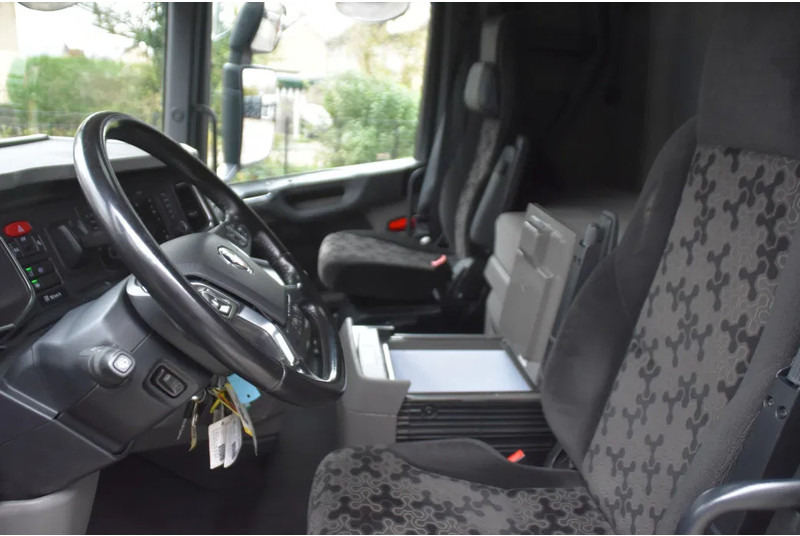 Scania S500 NGS 6x2*4 - HOOKLIFT - RETARDER - 477 TKM - PARK. AIRCO - WHEELBASE: 475 CM - PTO - EXCELLENT CONDITION - - Lastväxlare lastbil: bild 4 Scania S500 NGS 6x2*4 - HOOKLIFT - RETARDER - 477 TKM - PARK. AIRCO - WHEELBASE: 475 CM - PTO - EXCELLENT CONDITION - - Lastväxlare lastbil: bild 4