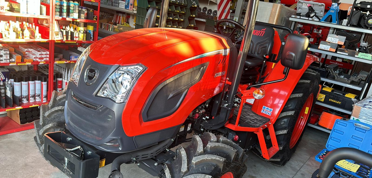 Kioti - Traktor: bild 1 Kioti - Traktor: bild 1