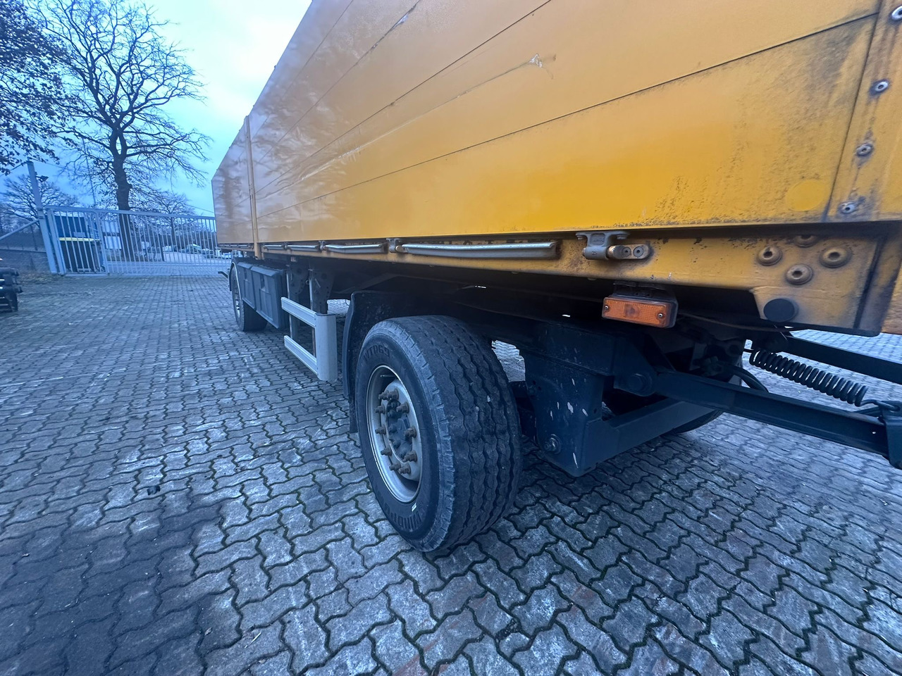 IVECO STRALIS 420 truck open box with TEREX loading crane 290.2E-A3 - Lastväxlare lastbil, Kranbil: bild 5 IVECO STRALIS 420 truck open box with TEREX loading crane 290.2E-A3 - Lastväxlare lastbil, Kranbil: bild 5